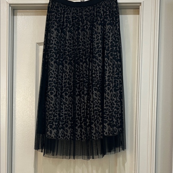 Joh Chic Black Leopard Print Midi Skirt - Picture 1 of 3